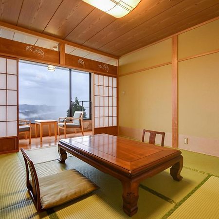 Unkai Hotel Tokamachi Esterno foto