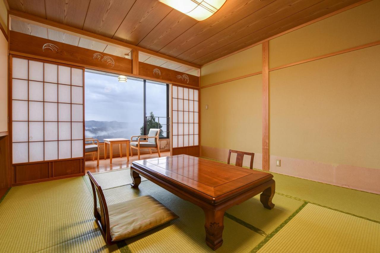 Unkai Hotel Tokamachi Esterno foto
