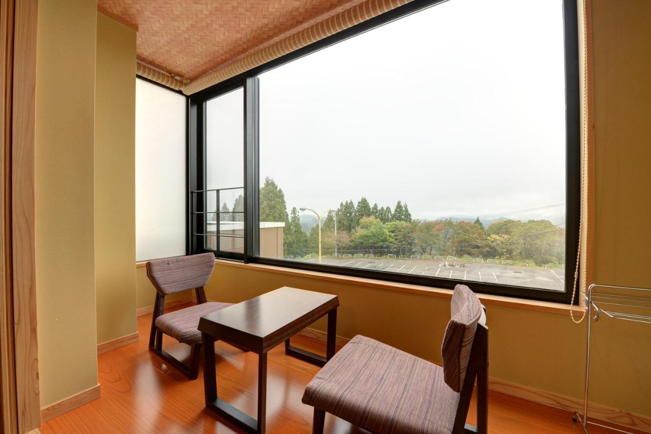 Unkai Hotel Tokamachi Esterno foto